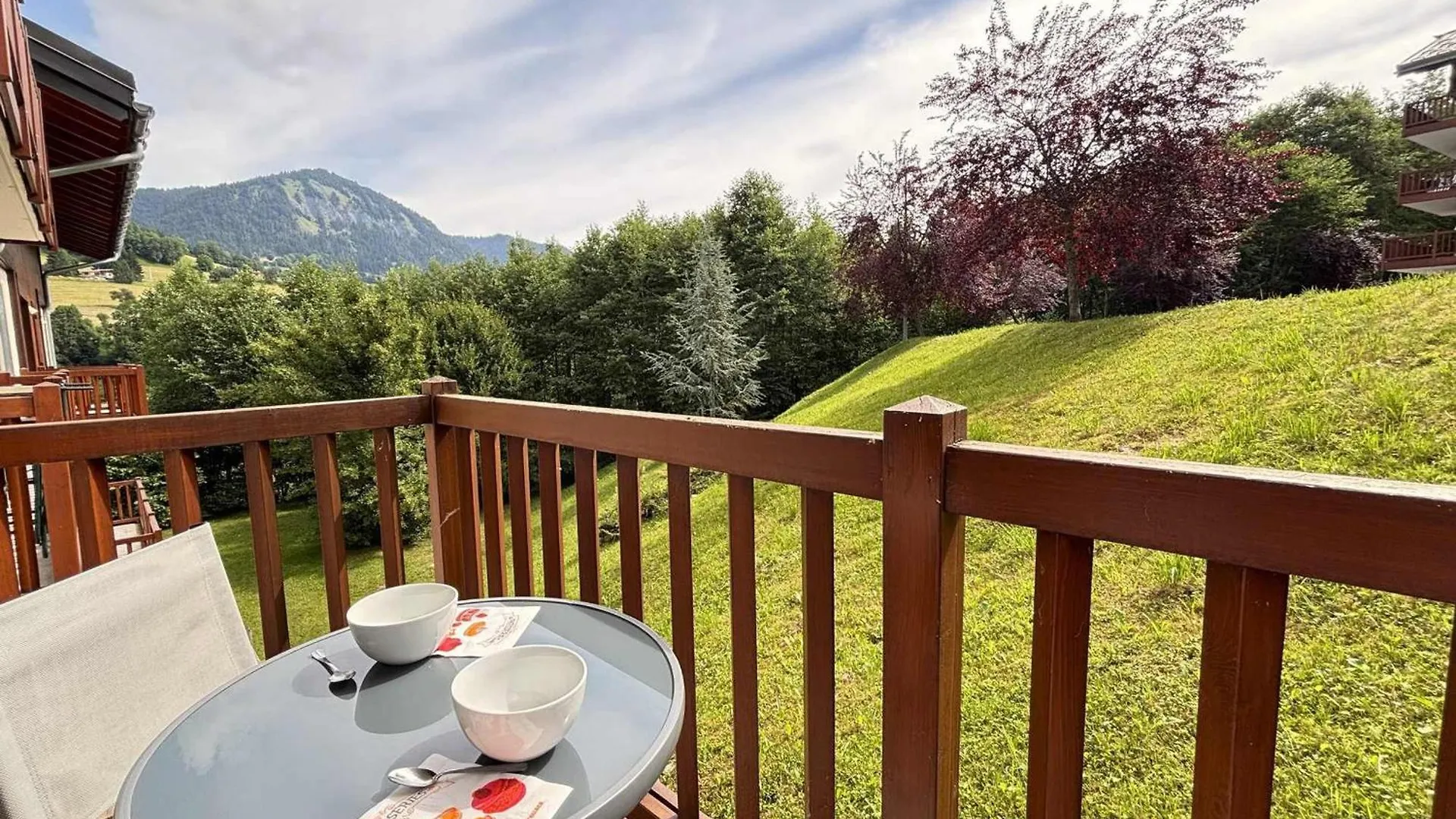 Appartement Cosy Avec Balcon, Au Pied Des Pistes, Piscine, Parking, A Flumet - Fr-1-505-110